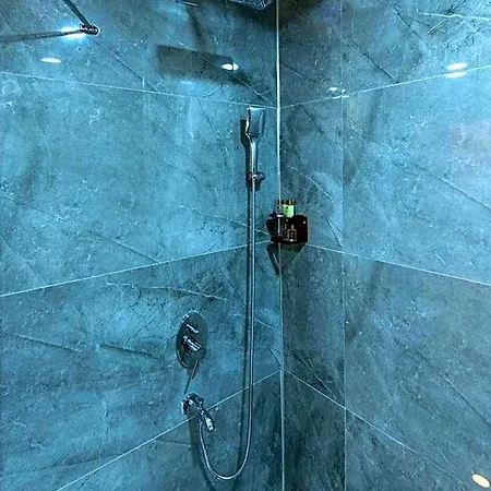 Ahiyan Отель 4*