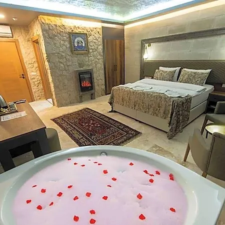 Ahiyan Отель